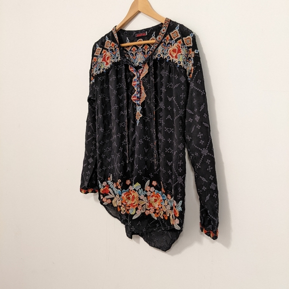 Johnny Was Embroidered Gina Long Sleeve Blouse Tunic Black M - Picture 8 of 15